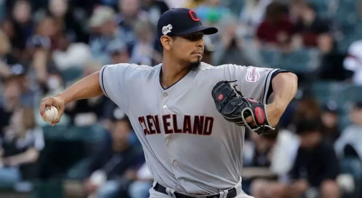 Lanzador venezolano Carlos Carrasco revela que padece de leucemia