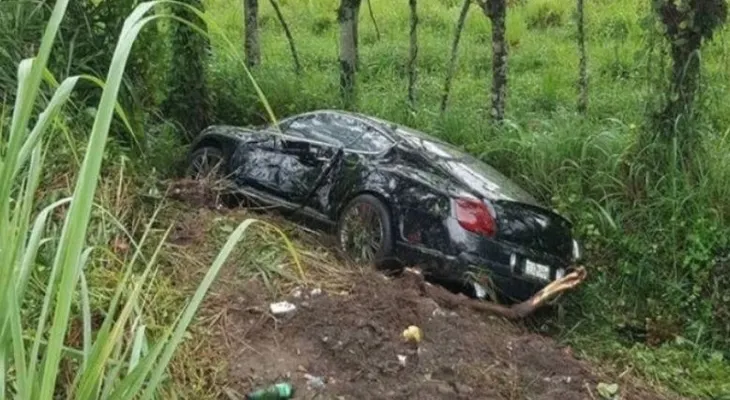 Ex lanzador Carlos Mármol sufre accidente automovilístico