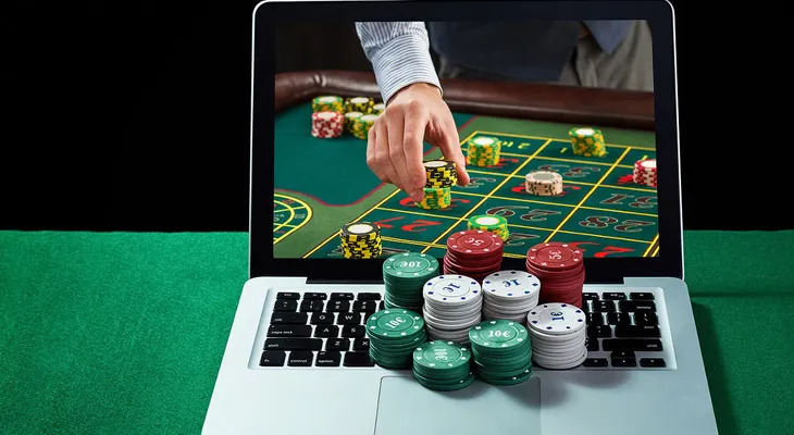 La evolución del juego de casino: de los establecimientos tradicionales al auge digital