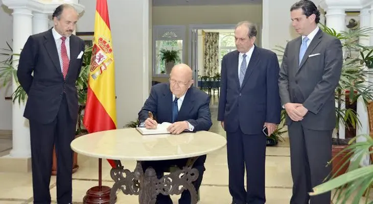 España abre libro de condolencias por muerte de Morales