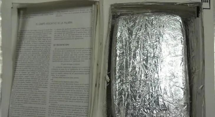 Incautan 5,86 kilos de cocaína en libros enviados de R.Dominicana a España