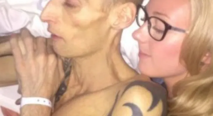 Dean Wharmby descubre antes de morir de cáncer, la causa de su enfermedad: Un ex culturista