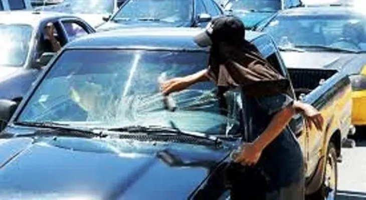 La AMET anuncia otra vez, que retirará limpiavidrios de las calles