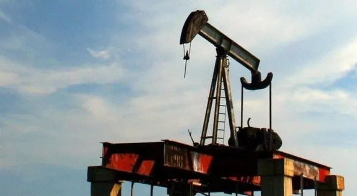 El petróleo de Texas abre con un descenso del 0,7 % hasta 43,87 dólares