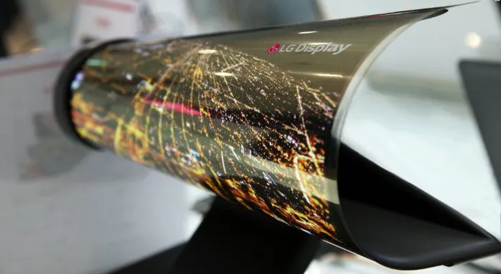 LG presenta un televisor que puedes enrollar como un periódico
