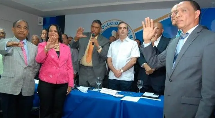 Abinader dice que pacto PLD-PRD es "la continuidad de un negocio"