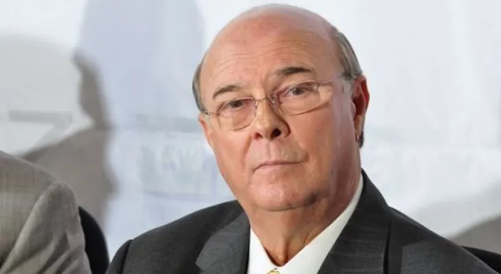 Hipólito Mejía afirma Leonel fue condecorado en Canadá por contrato Barrick