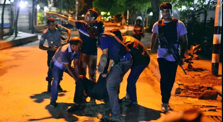 Dan a conocer las nacionalidades de las víctimas del atentado en la cafetería de Bangladesh