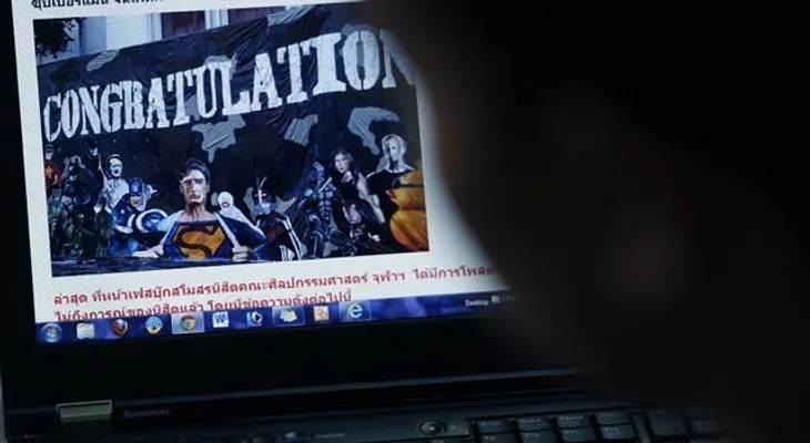 Universidad se disculpa por pintura de Hitler junto a Superman y Batman
