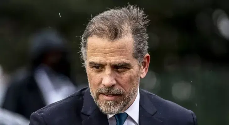 Hijo de Joe Biden en serios problemas con justicia de EEUU, imputado por posesión ilegal de arma y delito de impuestos