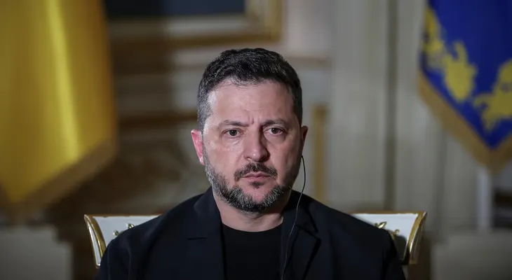 Zelensky advierte que Ucrania intensificará ataques a refinerías rusas en respuesta a nueva doctrina de Putin