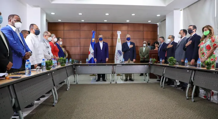 Presidente Abinader anuncia histórico aumento salarial de 24% que mejorará calidad de vida
