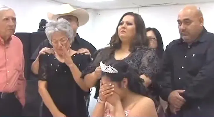 Su hermano murió, y 10 después sus padres le revelan un gran secreto 
