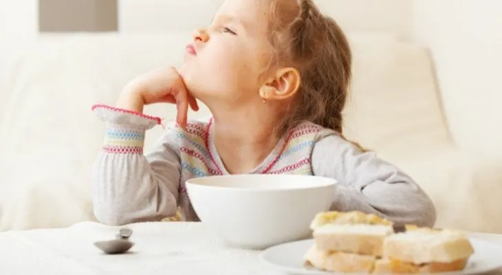 ¿Qué hacer cuando los niños no quieren comer?