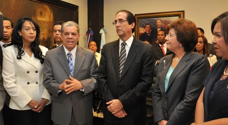 Nuevo ministro de Educación trabajará sin grupos ni partidistas
