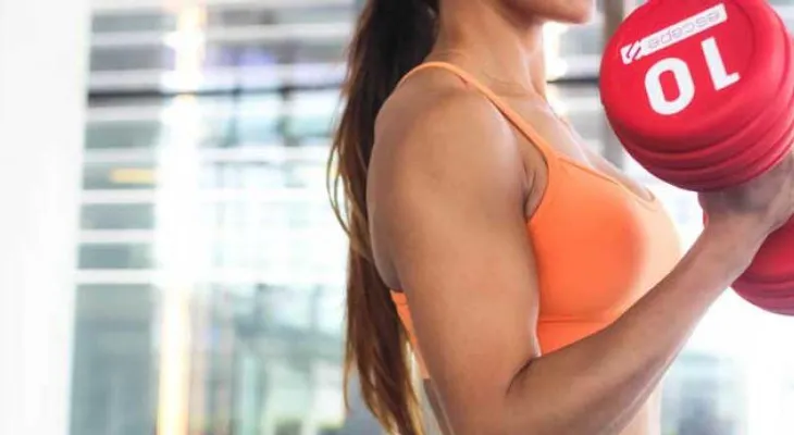 ¿Cómo evitar lesiones en tu entrenamiento con pesas?