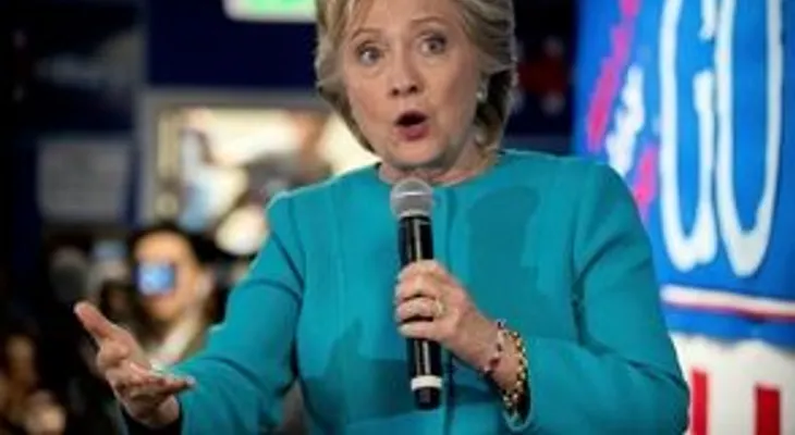 Clinton con 50 puntos porcentuales de ventaja sobre Trump entre hispanos