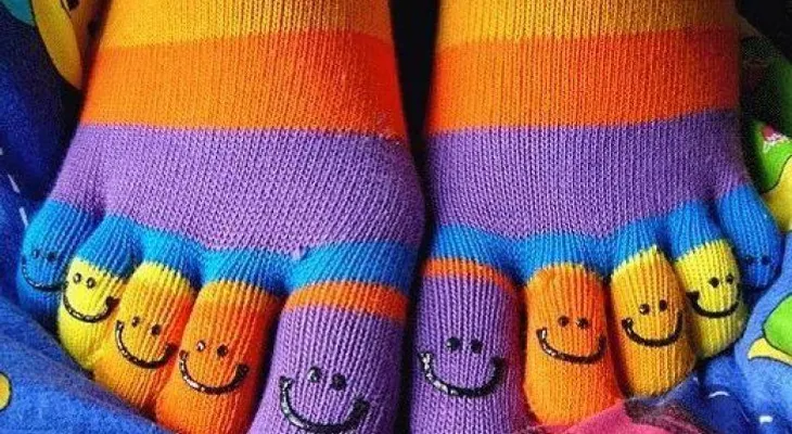 Descubre los cuatro beneficios de dormir con calcetines