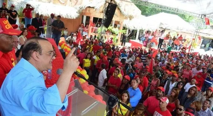 Quique Antún dice crecimiento económico solo beneficia a un grupo reducido