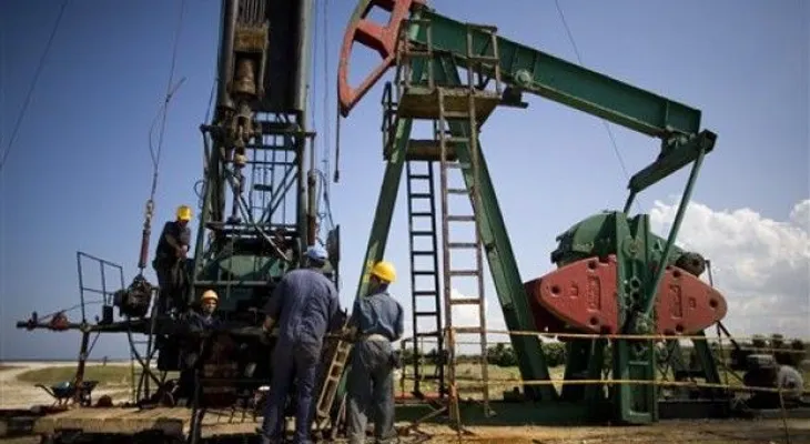 Petróleo se dispara y sube casi 4 dólares