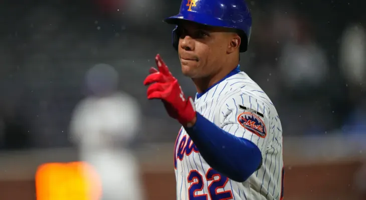 Juan Soto sale del partido Mets-Nacionales tras recibir pelotazo en la mano derecha