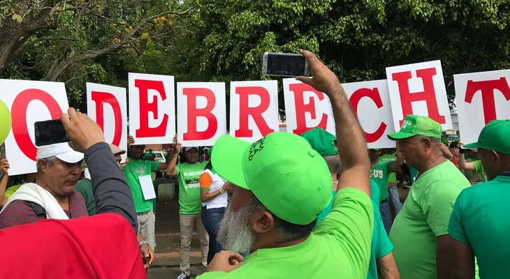 Cientos se suman a marcha en el Este, contra la corrupción y la impunidad 
