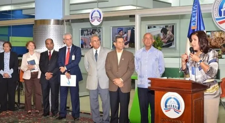 Inauguran un Compumetro y acceso a Internet gratis en Metro Santo Domingo