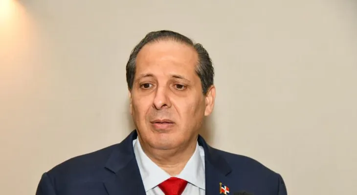 Ministro de Salud asegura que RD mantendrá su esquema de vacunación pese a cambios en EE.UU.