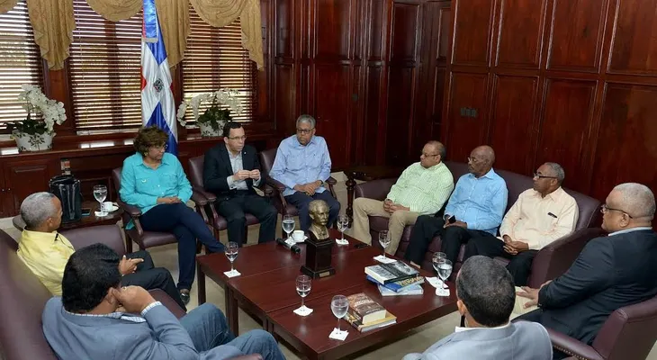Cancillería dispone retorno de embajador y reapertura misiones consulares en Haití