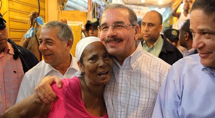 Danilo Medina visita Mercado Nuevo e inmediaciones río Ozama