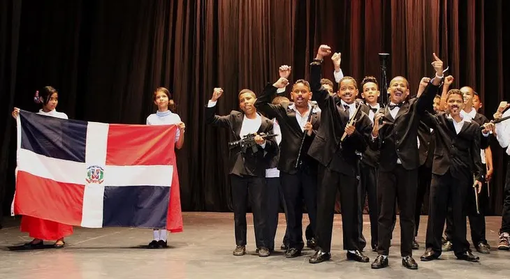 Con representaciones teatrales y danzas de estudiantes de escuelas del país exhiben sus habilidades 