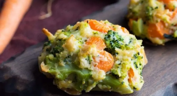 Bolitas de brócoli y zanahoria, sencillas y sabrosas