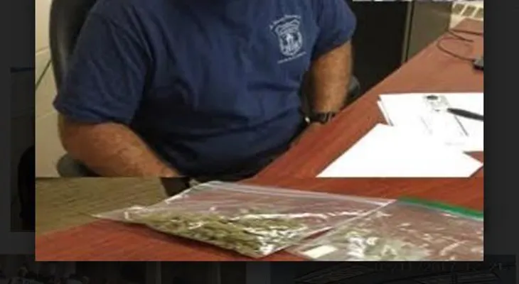 Hispano Jonn Hidalgo se querella contra policía NY por acariciarle testículos e introducirle dedo en ano