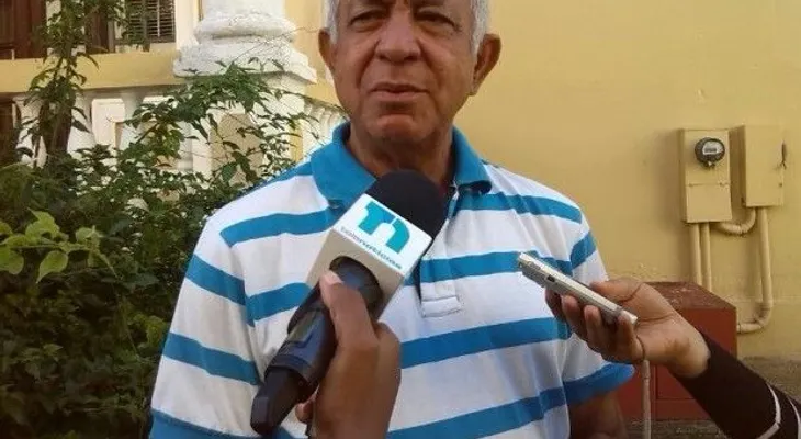 Padre Luis Rosario ve "bochornosa" actuación de  James Brewster