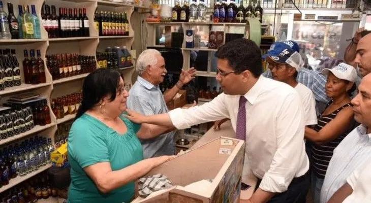 David Collado anuncia proyectos para rescatar y ampliar red de mercados