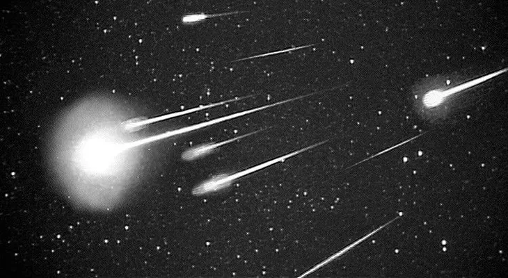 El más grande desde Cheliábinsk: Un enorme meteorito explota sobre el Atlántico