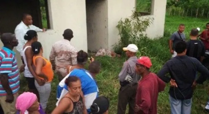 Hallan cadáver de una joven dentro de unos matorrales 