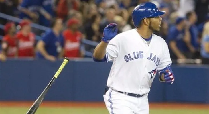 Edwin Encarnación empuja 6 y Azulejos arrollan a Rangers
