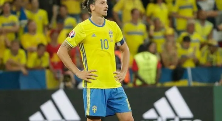 Doblete de CR7 empujó a Portugal a octavos de final