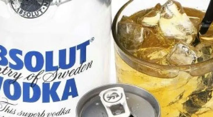Peligro de mezclar bebidas energéticas con alcohol