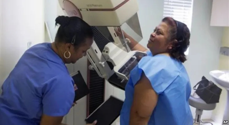 Mamografías son opción a los 40, más útiles con 50