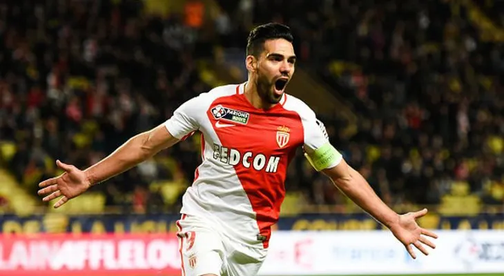 Falcao renueva con el Mónaco hasta el 2020