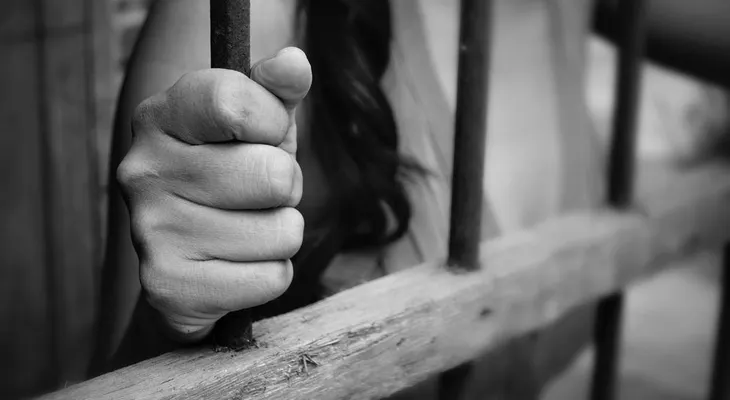 Estudiante confiesa ayudó a su padre Lloyd Neurauter, a estrangular a su madre Michele