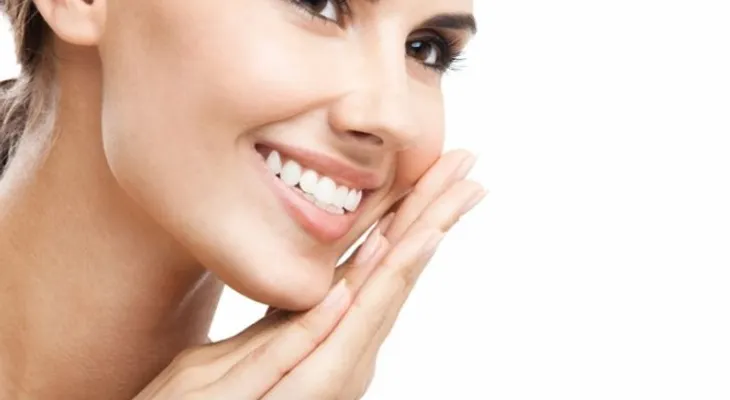 Las recetas para dejar tus dientes impecables, solo usalo dos veces en el mes