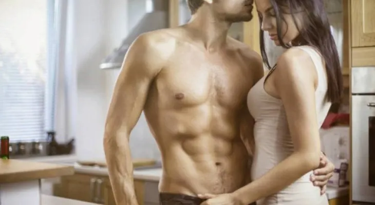 8 tips para hacer el amor durante ocho horas seguidas