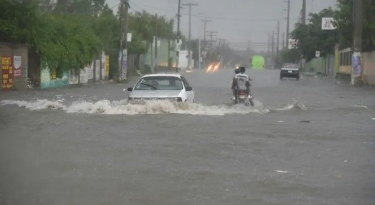Lluvias seguirán próximas 48 horas; aumentan alerta para 6 provincias; un frente frío por la madrugada