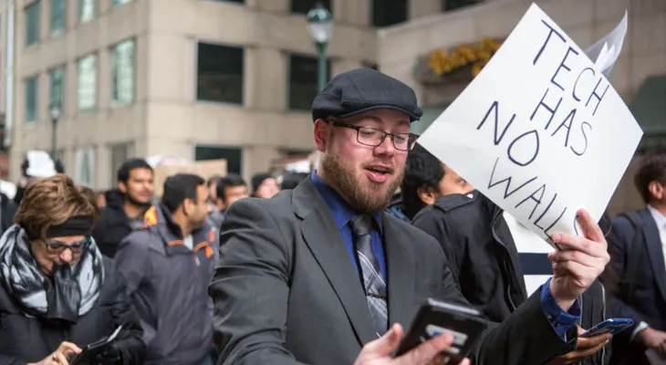 Estos son los mitos de Trump sobre las visas H-1B
