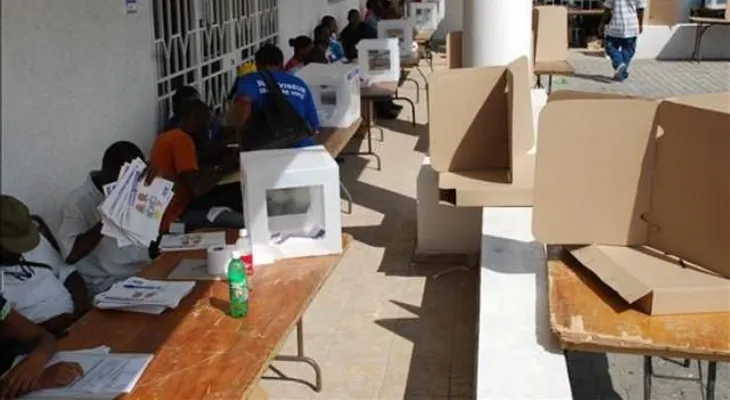 Haití refuerza seguridad del consulado criollo en Juana Méndez