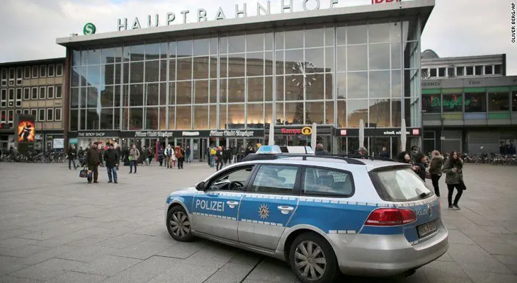 Un centenar de ataques sexuales enciende el debate migratorio en Alemania