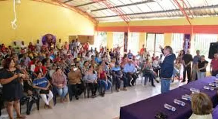 Reinaldo dice "gran respaldo" recibido en Santiago es una señal lo que sucederá con su candidatura 